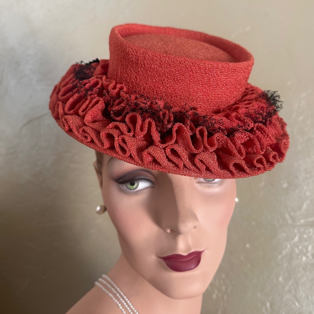 UNIQUE 1940s' SALMON COLOR FABRIC TILT HAT WITH RUFFLES & BLACK VEILING  ON BRIM
